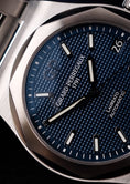 Bild in Galerie-Betrachter laden, Girard Perregaux Laureato 81010 Box + og. Papiere Blue Dial 42mm
