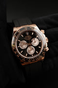 Bild in Galerie-Betrachter laden, Rolex Daytona 126515LN Box + og. Papiere Rosegold Oysterflex Black Dial NEW
