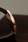 Load image into Gallery viewer, Patek Philippe Calatrava 5196R-001 Box + og. Papiere 18k Rosegold
