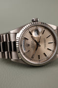 Carica l'immagine nel visualizzatore della galleria, Rolex Day-Date 36 18239 18k White Gold, Patina Dial, SERVICED
