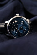 Carica l'immagine nel visualizzatore della galleria, Glashütte PanoMaticLunar 19002463261 Box + og. Papiere Blue Dial
