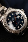 Load image into Gallery viewer, Rolex Yachtmaster 40 126622 Box + og. Papiere Blue Dial
