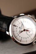 Bild in Galerie-Betrachter laden, Girard Perregaux 1966 49544-11-132-BB60 Box + og. Papiere Dual Time 40mm
