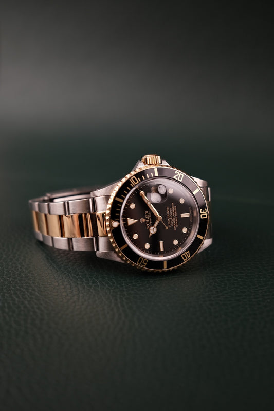 Rolex Submariner 16613 Box + og. Papiere Black Dial LC 100