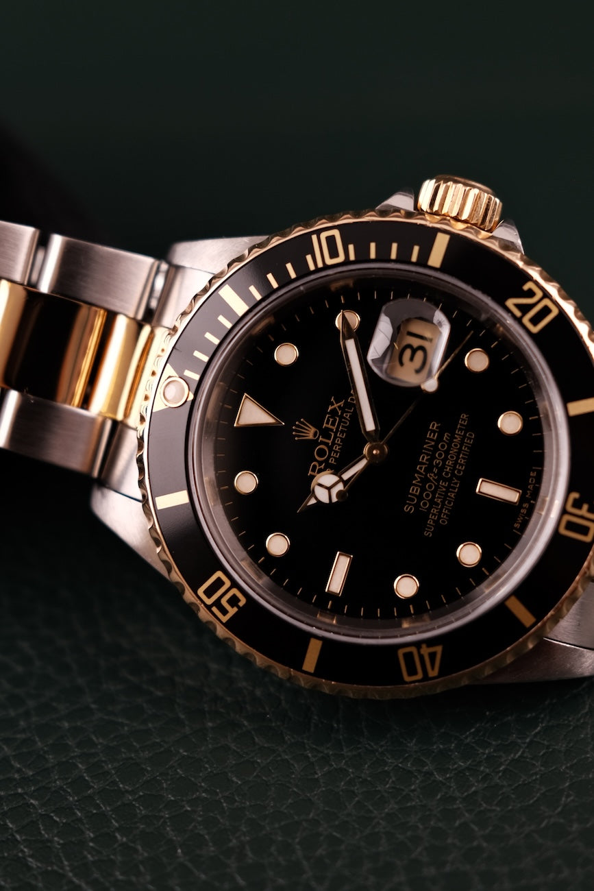 Rolex Submariner 16613 Box + og. Papiere Black Dial LC 100