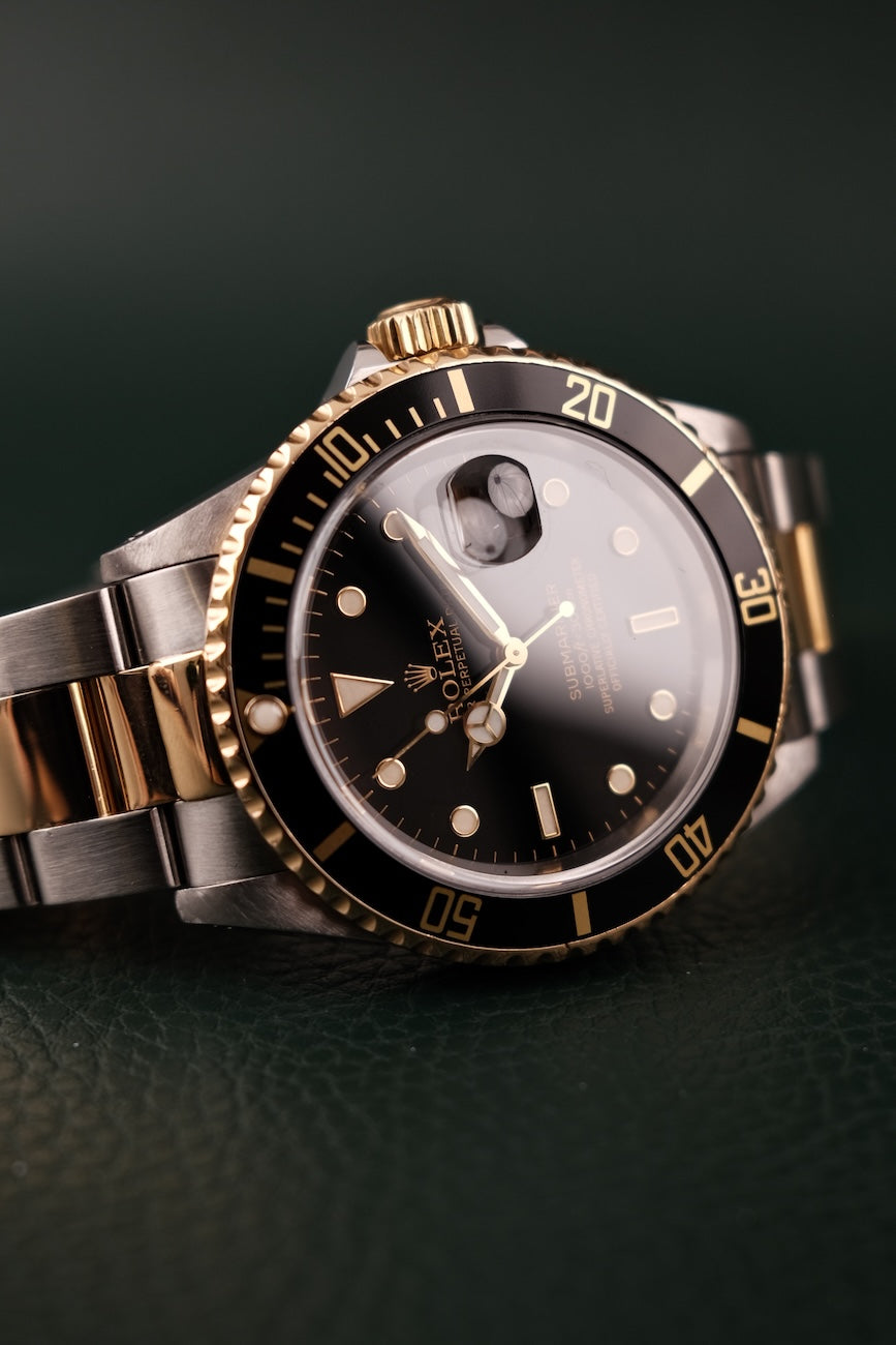 Rolex Submariner 16613 Box + og. Papiere Black Dial LC 100