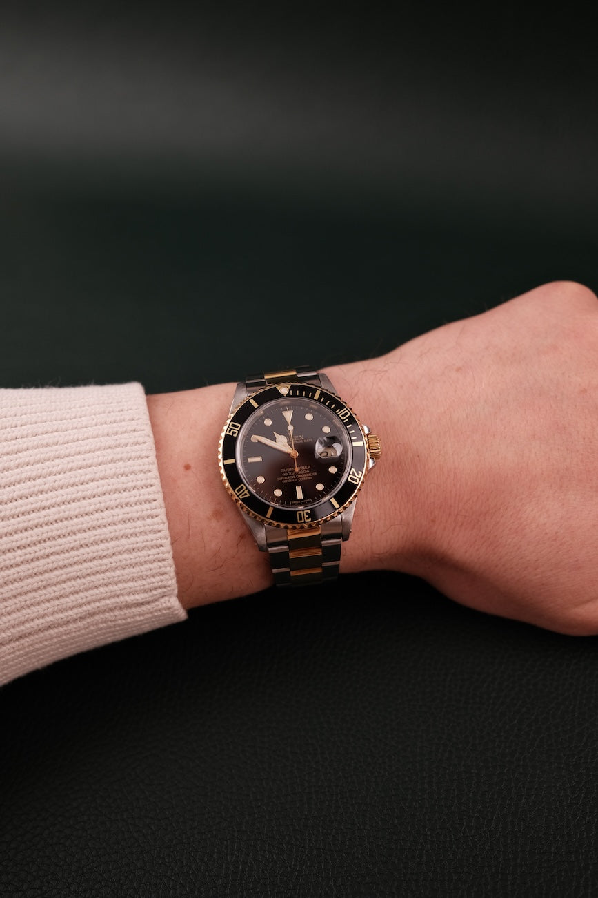 Rolex Submariner 16613 Box + og. Papiere Black Dial LC 100