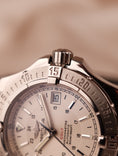 Bild in Galerie-Betrachter laden, Breitling Colt Automatic A17380 Original Papiere White Dial
