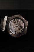 Cargar la imagen en la vista de la galería, Hublot Classic Fusion Ultra-Thin 515CM0140LR Original Papiere Black Skeleton 45mm
