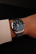 Carica l'immagine nel visualizzatore della galleria, Omega Seamaster Aqua Terra 22010412103004 Box + og. Papiere Blue Dial 150m 41mm
