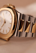 Charger l'image dans la visionneuse de la galerie, Patek Philippe Nautilus 3800 White Dial SERVICED Steel Gold
