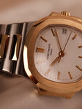 Charger l'image dans la visionneuse de la galerie, Patek Philippe Nautilus 3800 White Dial SERVICED Steel Gold
