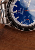 Carica l'immagine nel visualizzatore della galleria, Omega Speedmaster Reduced 351081 Original Papiere Schumacher, blaues Zifferblatt
