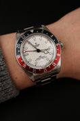 Bild in Galerie-Betrachter laden, Tudor Black Bay GMT 79830RB Box + og. Papiere White Dial, Pepsi
