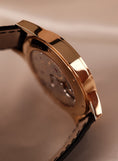 Bild in Galerie-Betrachter laden, Chopard L.U.C. Rose Gold 8-Day Power Reserve 161903 Box + og. Papiere Chopard Serviced
