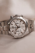 Bild in Galerie-Betrachter laden, Vacheron Constantin Overseas Chronograph 49140 Original Papiere Mint Condition Silver Dial No Stretch
