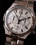 Bild in Galerie-Betrachter laden, Vacheron Constantin Overseas Chronograph 49140 Original Papiere Mint Condition Silver Dial No Stretch
