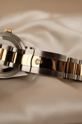 Charger l'image dans la visionneuse de la galerie, Rolex Sky-Dweller 326933 Box + og. Papiere S/G, White Dial, LC100
