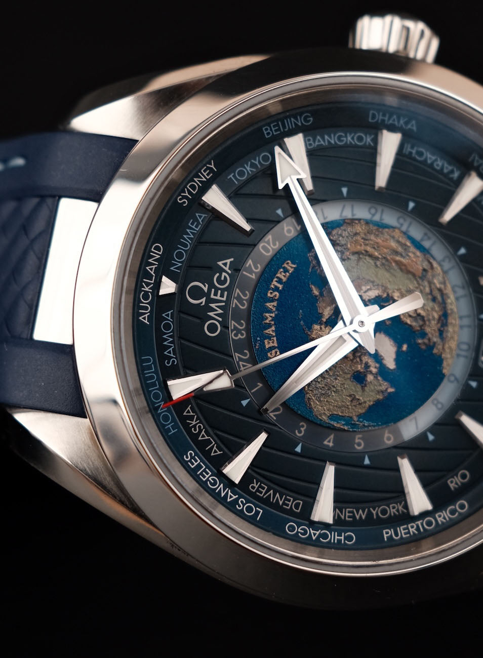 Omega Seamaster Aqua Terra Worldtimer GMT 22012432203001 Box + og. Papiere German Delivered, First Buyer's Invoice