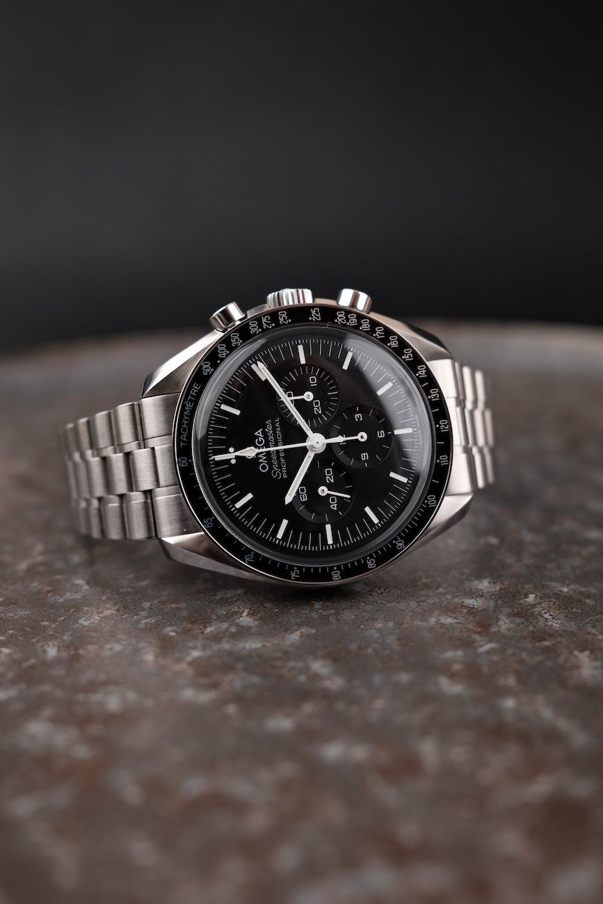 Omega Speedmaster Professional Moonwatch 31030425001001 Box + og. Papiere