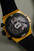 Load image into Gallery viewer, Hublot Big Bang Unico 441.CY.471Y.RX Box + og. Papiere Yellow Magic, Limited Edition 250 Pieces, First Buyer's Invoice
