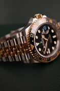 Load image into Gallery viewer, Rolex GMT-Master II 126713GRNR Box + og. Papiere S/G, Bruce Wayne
