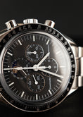 Bild in Galerie-Betrachter laden, Omega Speedmaster Professional Moonwatch Moonphase 357650 Box + og. Papiere LC DE
