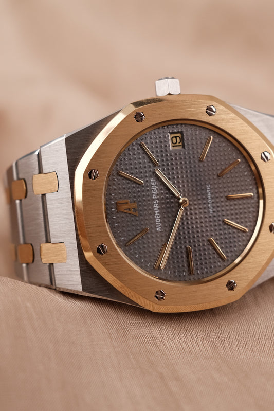 Audemars Piguet Royal Oak Jumbo 5402SA Service Papers/Extrakt AP Certification + Extract, SERVICED by AP, Crazy Condition