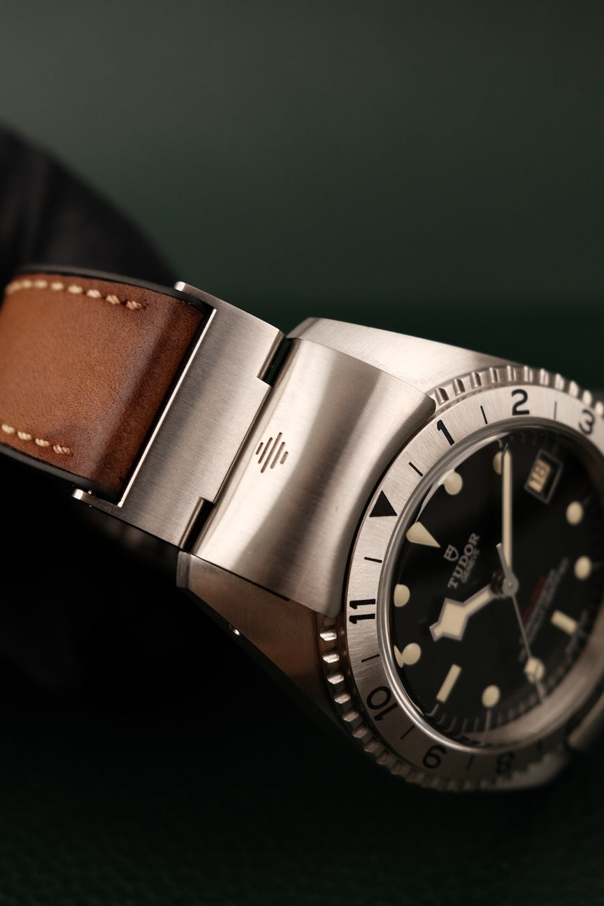 Tudor Black Bay 70150 Box + og. Papiere P01