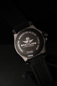 Charger l'image dans la visionneuse de la galerie, Breitling Superocean 44 M1739313/BE92 Box + og. Papiere Special Black Diver Strap, LC DE, Serviced
