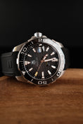 Bild in Galerie-Betrachter laden, Tag Heuer Aquaracer WAY211A.FT6151 Box Serviced
