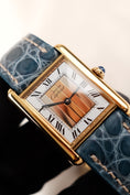 Bild in Galerie-Betrachter laden, Cartier Tank Vermeil 590005 Box + og. Papiere Rare Trinity Dial, EU Delivered, Cartier Clasp
