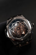 Bild in Galerie-Betrachter laden, Hublot Big Bang Sang Bleu 415.CX.1112.VR.MXM18 Box + og. Papiere 45mm, Ceramic, Limited 200pc, 3 Straps, German Delivered
