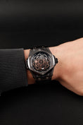 Bild in Galerie-Betrachter laden, Hublot Big Bang Sang Bleu 415.CX.1112.VR.MXM18 Box + og. Papiere 45mm, Ceramic, Limited 200pc, 3 Straps, German Delivered
