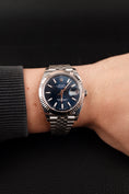 Bild in Galerie-Betrachter laden, Rolex Datejust 41 126334  Box + og. Papiere Blue Stick Dial New Stickered 2024
