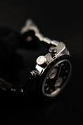 Bild in Galerie-Betrachter laden, Tudor Black Bay Chrono 79360N Box + og. Papiere Black Dial
