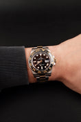 Bild in Galerie-Betrachter laden, Rolex GMT-Master II S/G 116713LN Box + og. Papiere LATE MODEL 2019
