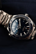 Load image into Gallery viewer, Omega Seamaster Planet Ocean 600M 21530402003001 Box + og. Papiere 39,5mm, SERVICED
