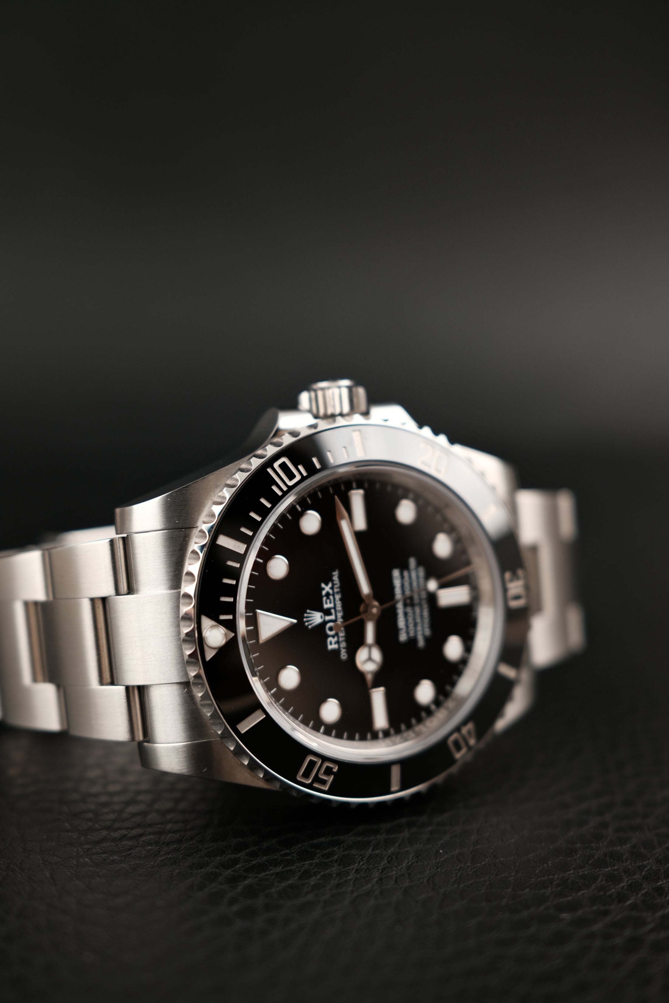 Rolex Submariner No Date  124060 Box + og. Papiere LC100 First Buyer´s Invoice 41mm