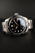 Bild in Galerie-Betrachter laden, Oris Divers Movember Edition 0173377074084 Box + og. Papiere German Delivered
