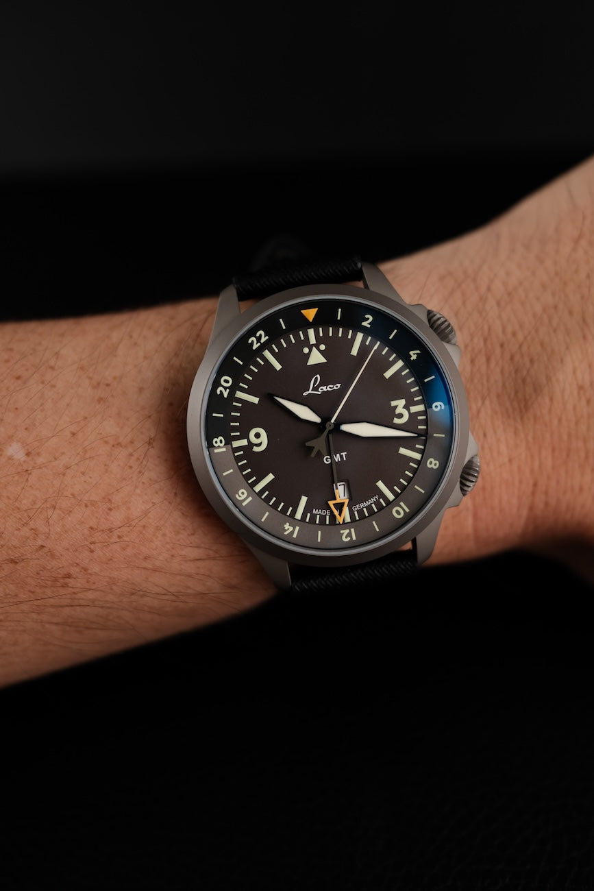 Laco Frankfurt GMT 8621202 Box + og. Papiere Schwarz Flieger Sondermodell, Fullset, Erstkaufrechnung