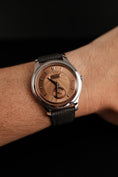 Bild in Galerie-Betrachter laden, Chopard  L.U.C 1860 168860-3003 Box + og. Papiere Salmon Dial, Genfer Siegel, LC DE
