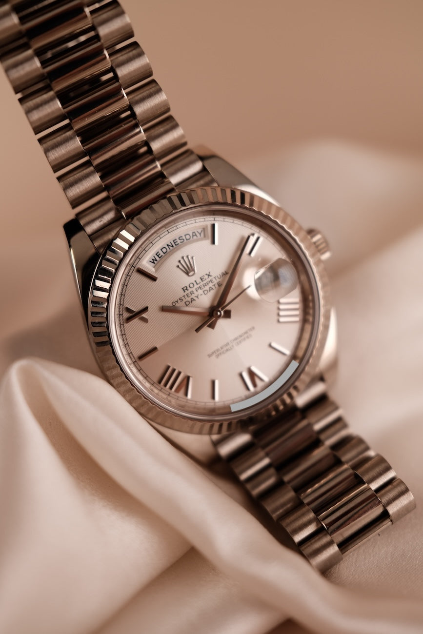 Rolex Day-Date 40 228239 Box + og. Papiere Silver Roman Dial