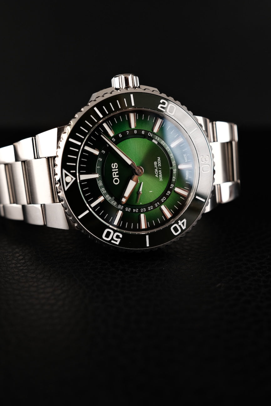 Oris Aquis Dat Watt 0174377344187 Original Papiere HANGANG LIMITED EDITION, Green Dial, LC DE