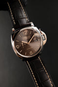 Cargar la imagen en la vista de la galería, Panerai Luminor Due PAM00943 Box + og. Papiere LC DE
