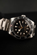 Bild in Galerie-Betrachter laden, Tudor Black Bay Heritage 79230N Box + og. Papiere
