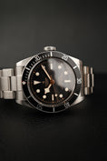 Bild in Galerie-Betrachter laden, Tudor Black Bay Heritage 79230N Box + og. Papiere
