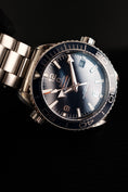 Cargar la imagen en la vista de la galería, Omega Seamaster Planet Ocean 21530442103001 Box + og. Papiere
