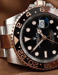 Carica l'immagine nel visualizzatore della galleria, Rolex GMT-Master II 126711CHNR Box + og. Papiere Rootbeer
