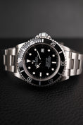 Load image into Gallery viewer, Rolex Sea-Dweller 4000, LC100 16600 Box + og. Papiere
